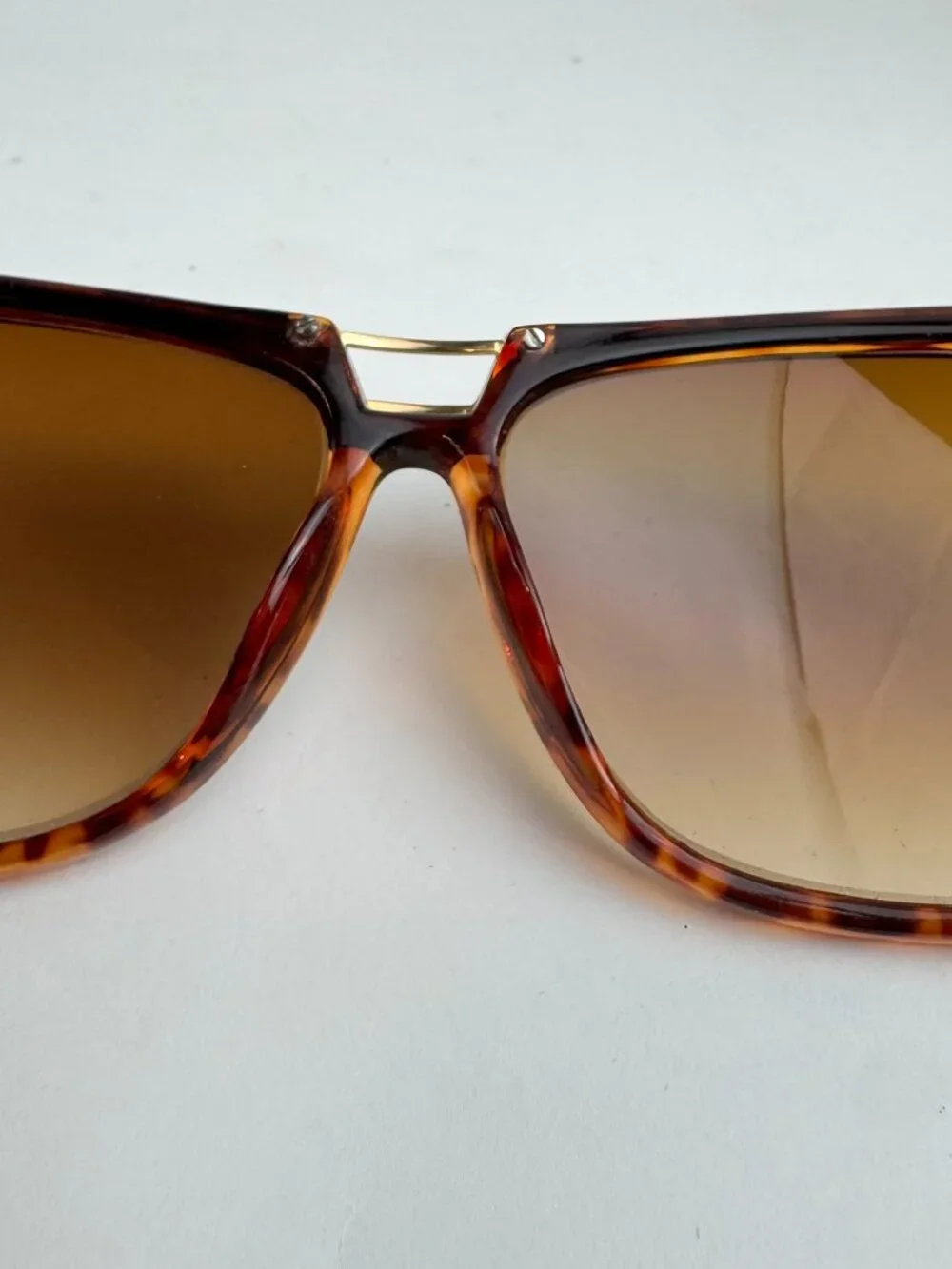 Unisex Hand Polished Tortoiseshell Square Sunglasses-Minor Scratches, Frame Bent